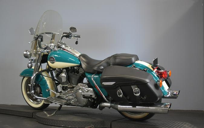 2009 Harley-Davidson Road King Classic Two-Tone Deep Turquoise/Antique White