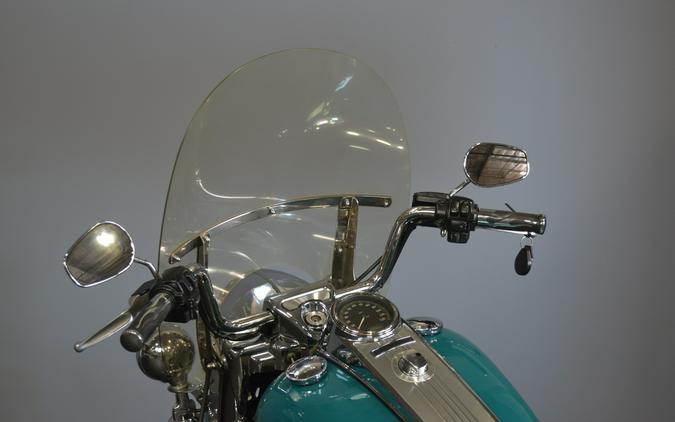 2009 Harley-Davidson Road King Classic Two-Tone Deep Turquoise/Antique White