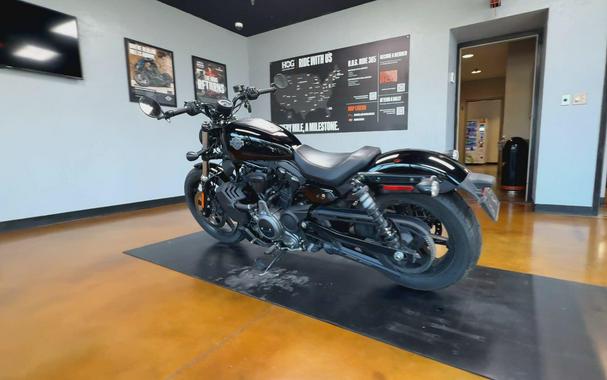 2024 Harley-Davidson® Nightster® Vivid Black
