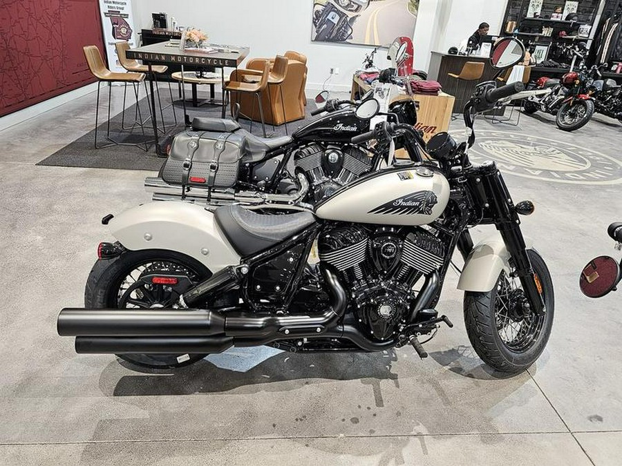 2023 Indian Motorcycle® Chief® Bobber Dark Horse® Silver Quartz Smoke