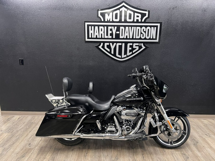 2017 Harley-Davidson® Street Glide® Special