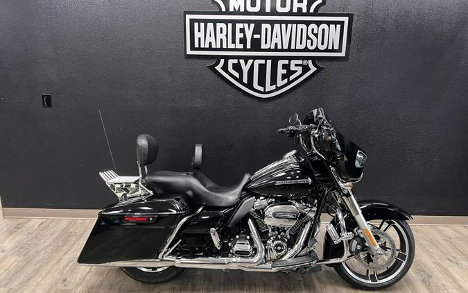 2017 Harley-Davidson® Street Glide® Special