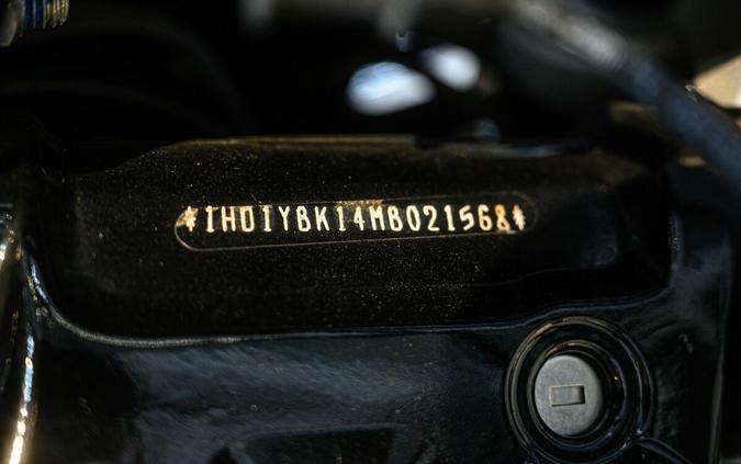 2021 Harley-Davidson Softail Heritage Classic 114 Cruiser FLHCS