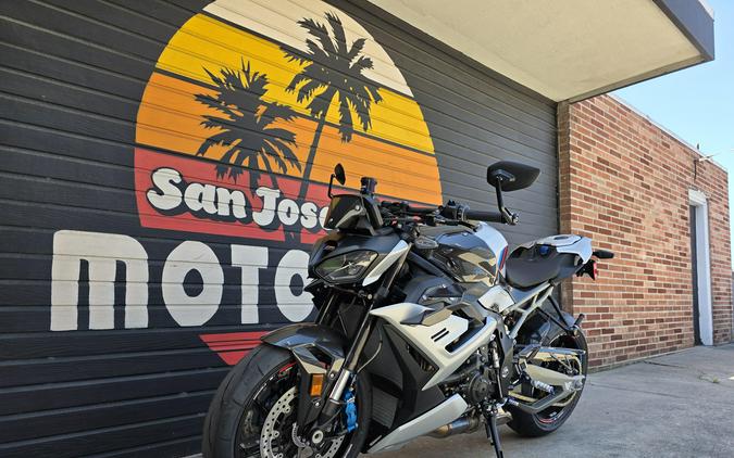 2026 BMW M 1000 R