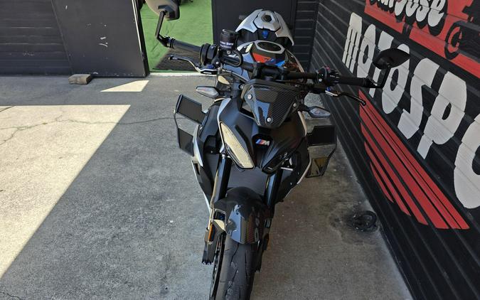 2026 BMW M 1000 R