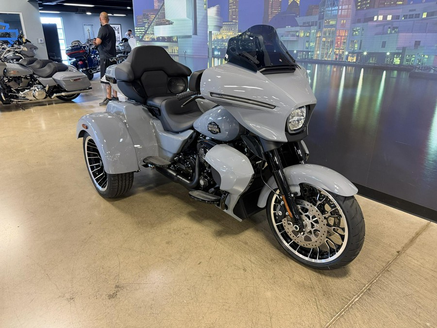 2026 Harley-Davidson Street Glide 3 Limited FLHLT