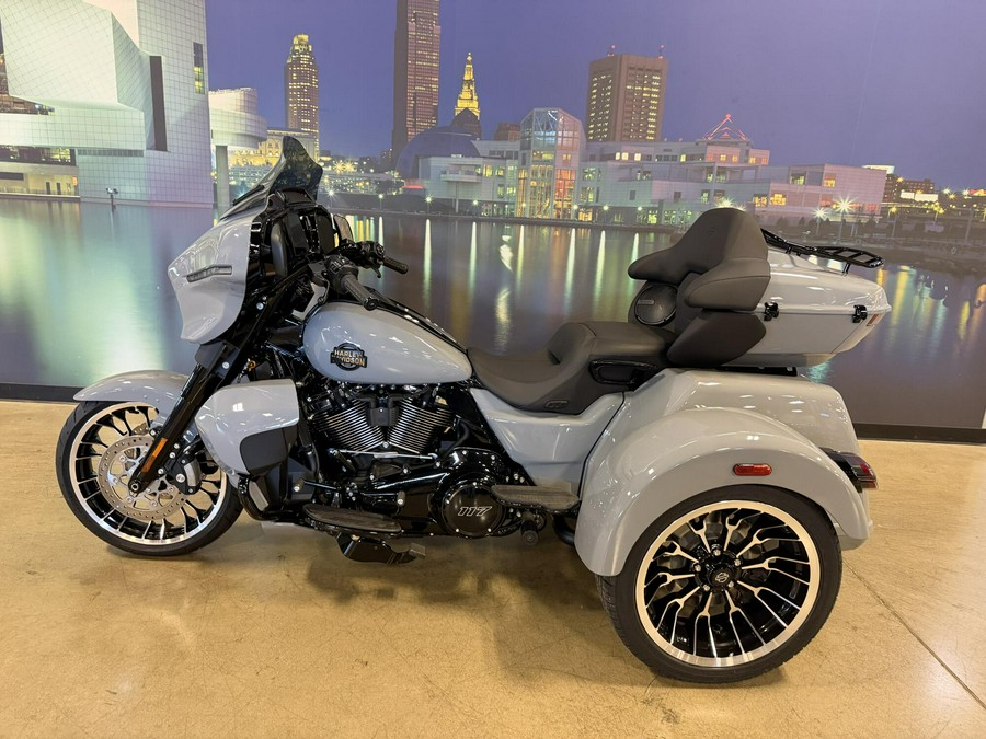 2026 Harley-Davidson Street Glide 3 Limited FLHLT