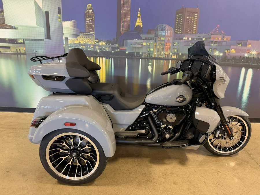 2026 Harley-Davidson Street Glide 3 Limited FLHLT