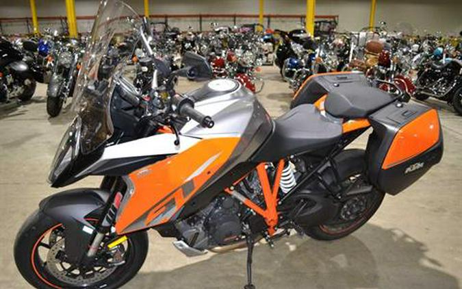 2017 KTM 1290 Super Duke GT