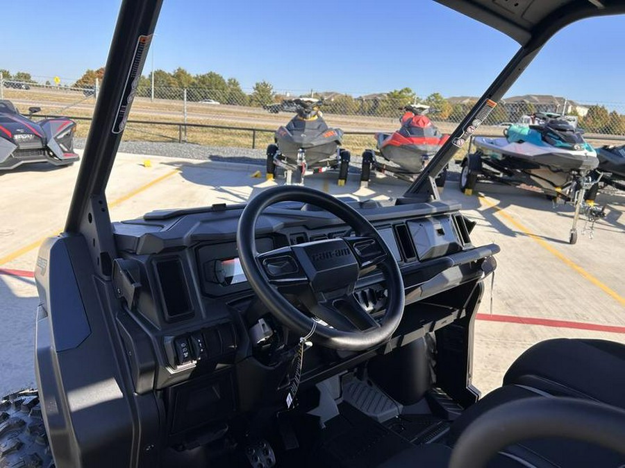 2026 Can-Am® Defender MAX XT HD11