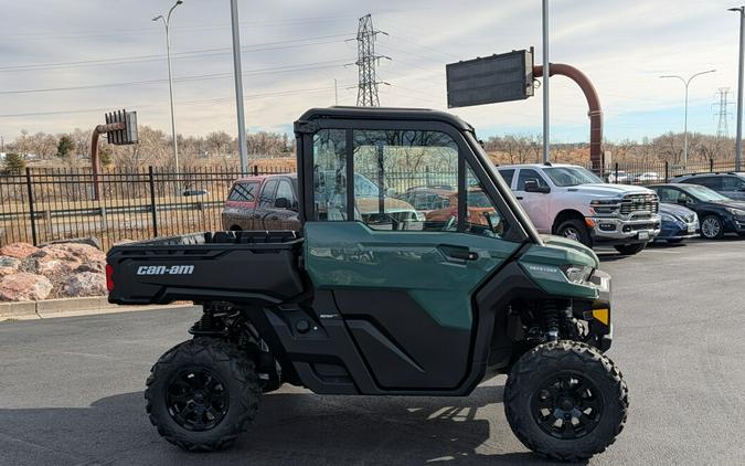 2026 Can-Am Defender DPS CAB HD9