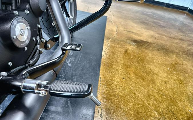 2020 Harley-Davidson® Iron 883™ Black Denim