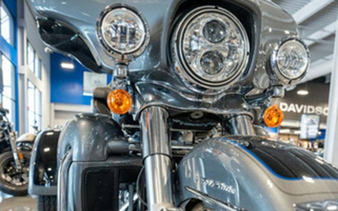 2022 Harley-Davidson FLHTCUTG - Tri Glide Ultra