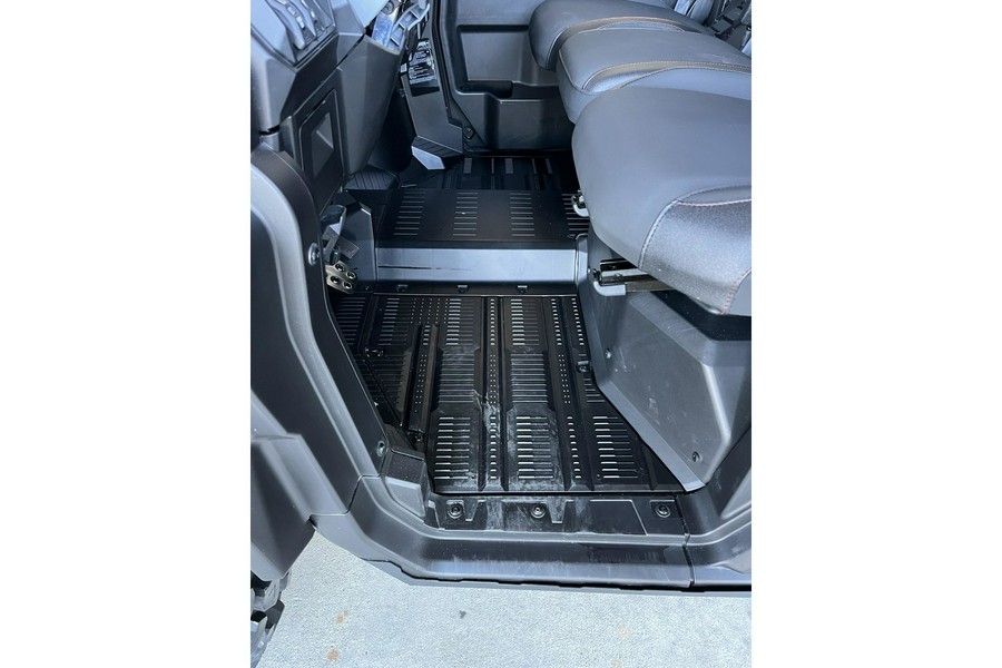 2026 Can-Am Defender X mr with Half Doors HD11