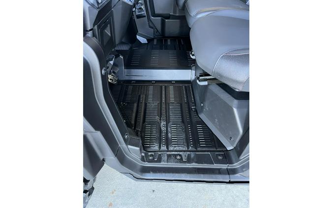 2026 Can-Am Defender X mr with Half Doors HD11