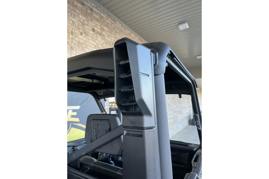 2026 Can-Am Defender X mr with Half Doors HD11