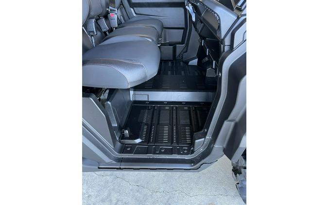 2026 Can-Am Defender X mr with Half Doors HD11