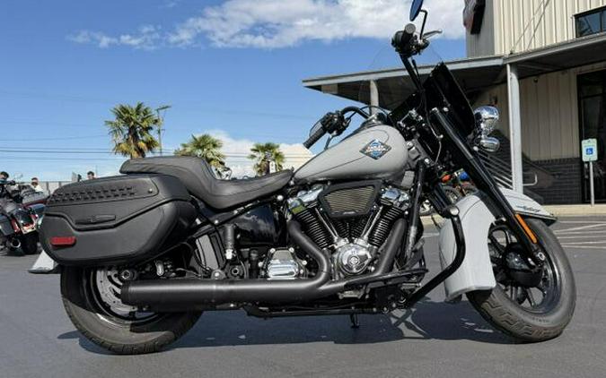 2025 Harley-Davidson Heritage Classic FLHC