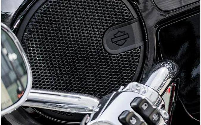 2022 Harley-Davidson® CVO TRI GLIDE