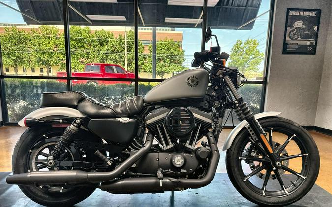 2020 Harley-Davidson® Iron 883™ Barracuda Silver Denim