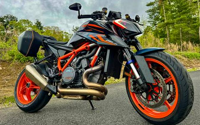 2022 KTM 1290 Super Duke R EVO