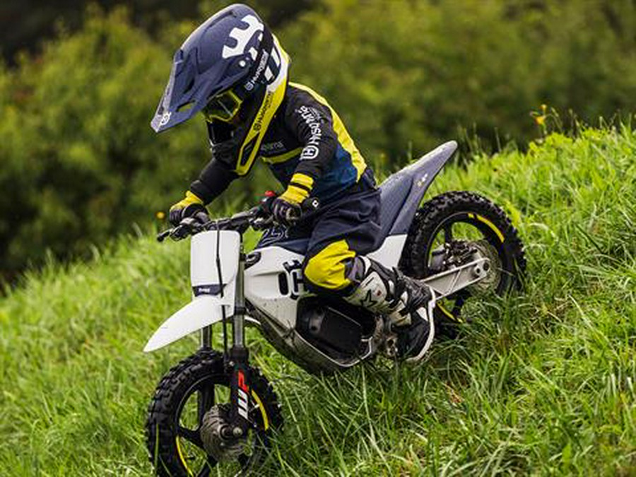 2024 Husqvarna EE 2