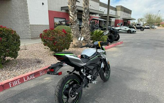 2024 Kawasaki Z e-1 ABS