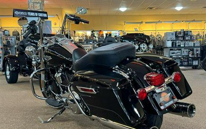 2017 Harley-Davidson Road King®