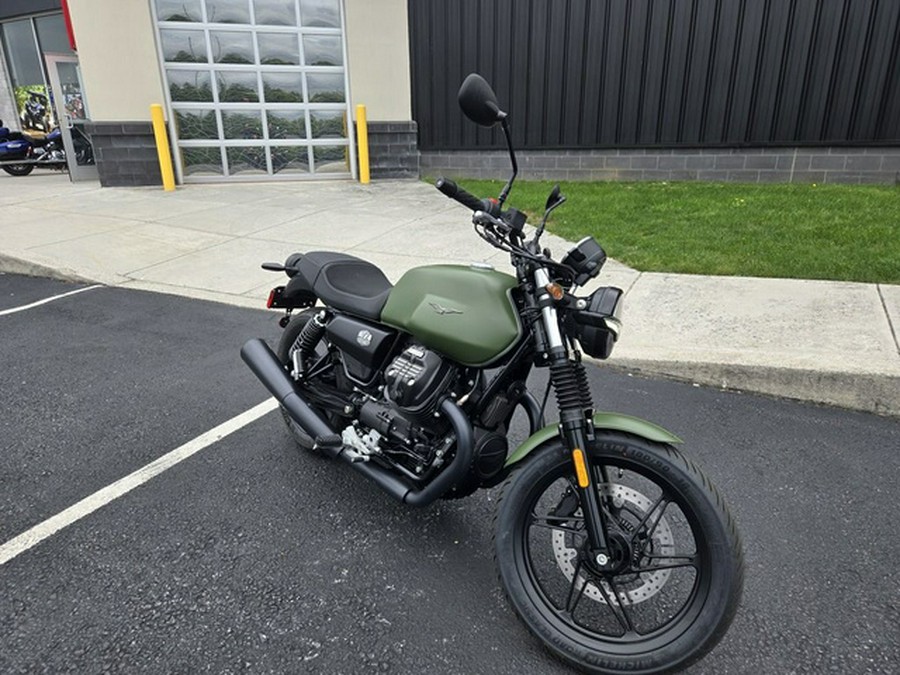 2024 Moto Guzzi V7 Stone