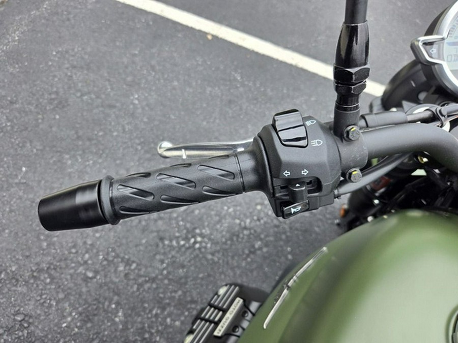 2024 Moto Guzzi V7 Stone