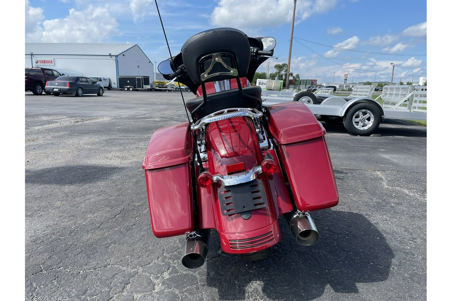 2021 Harley-Davidson® Street Glide Base