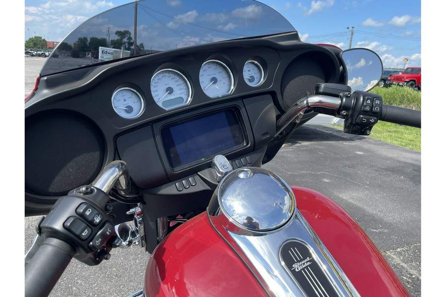 2021 Harley-Davidson® Street Glide Base