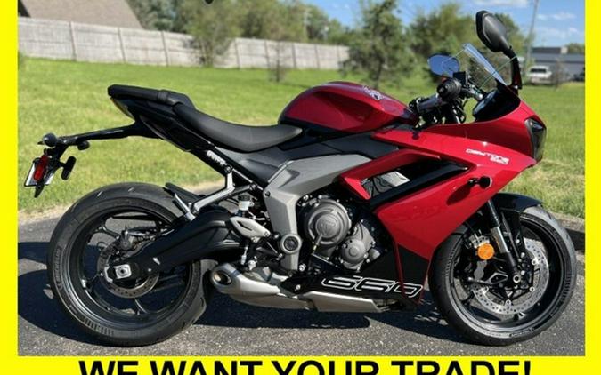 2025 Triumph Daytona 660 Carnival Red/Sapphire Black 660