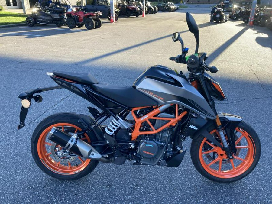 2022 KTM 390 Duke