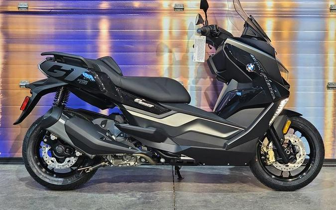 2024 BMW C 400 GT Triple Black