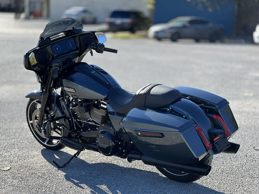 2025 Harley-Davidson FLHX - Street Glide