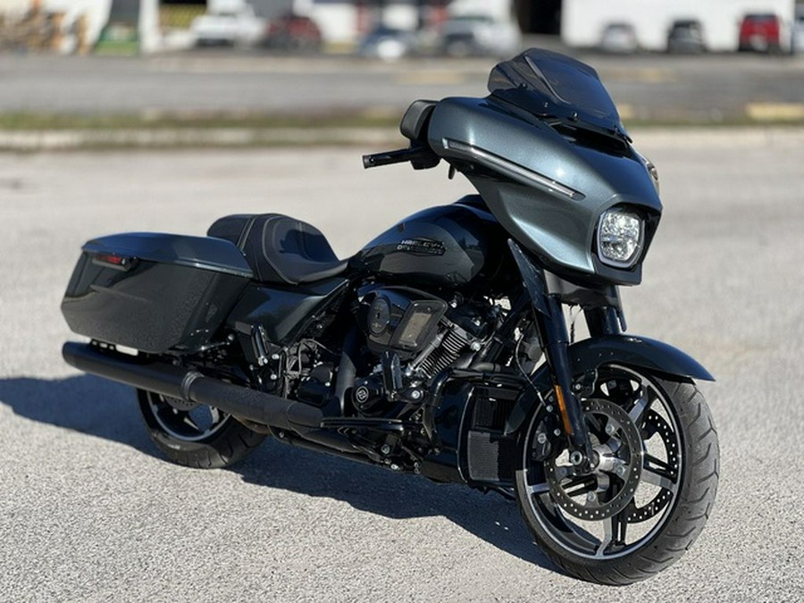 2025 Harley-Davidson FLHX - Street Glide
