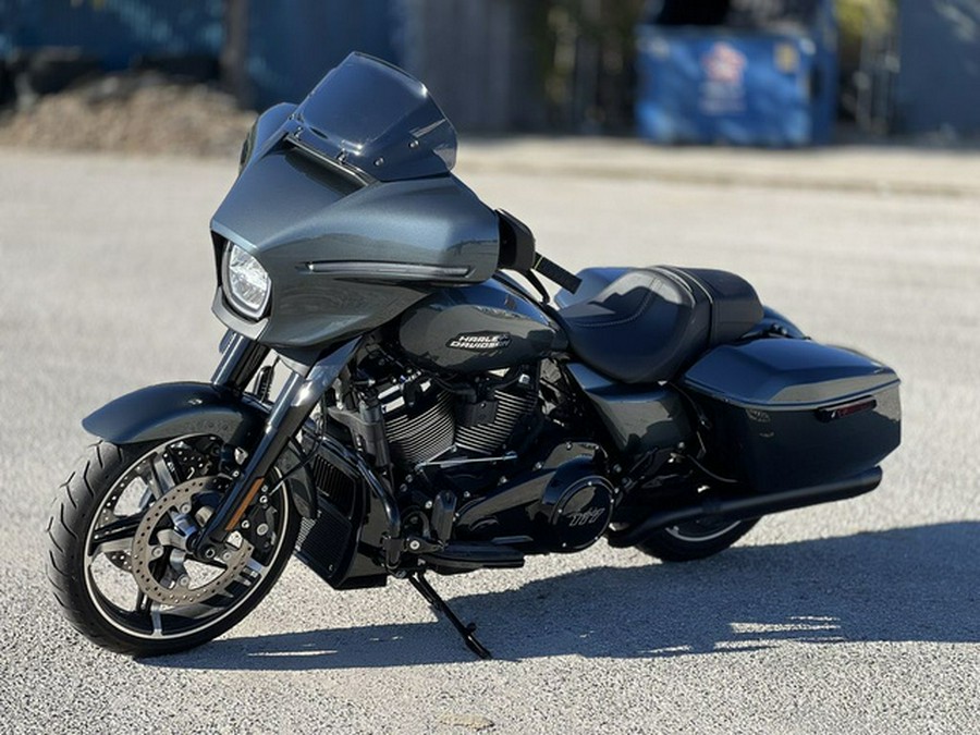2025 Harley-Davidson FLHX - Street Glide