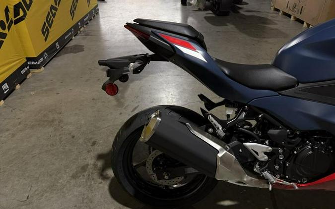 2026 Kawasaki Ninja® 500 ABS Metallic Matte Twilight Blue
