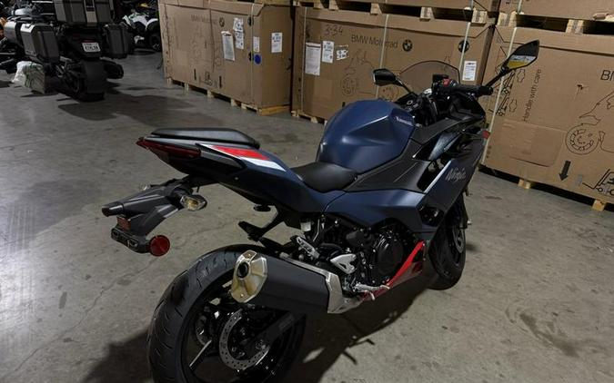 2026 Kawasaki Ninja® 500 ABS Metallic Matte Twilight Blue