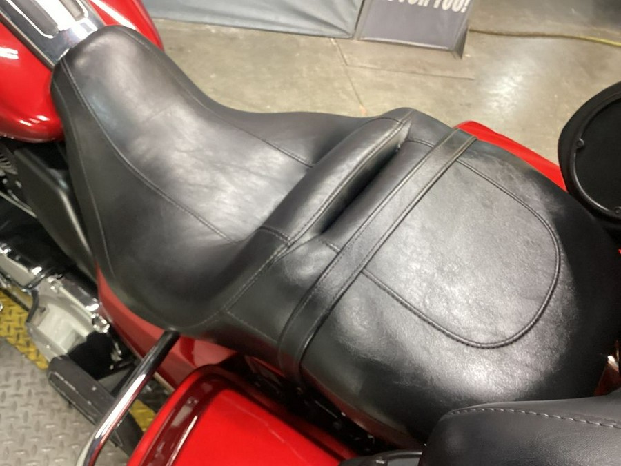 2013 Harley-Davidson® FLHTK - Electra Glide® Ultra Limited