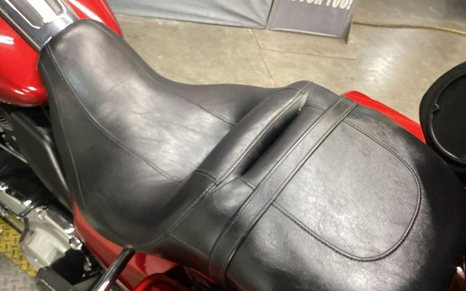 2013 Harley-Davidson® FLHTK - Electra Glide® Ultra Limited