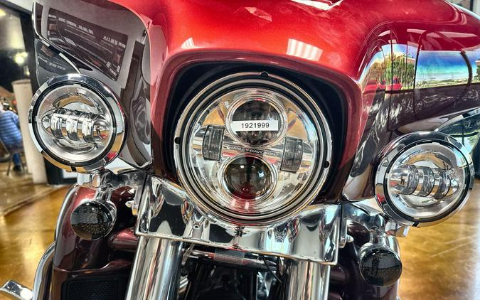 2019 Harley-Davidson® Ultra Limited WKDRED/TWTDCHRY W/PINSTRIPE