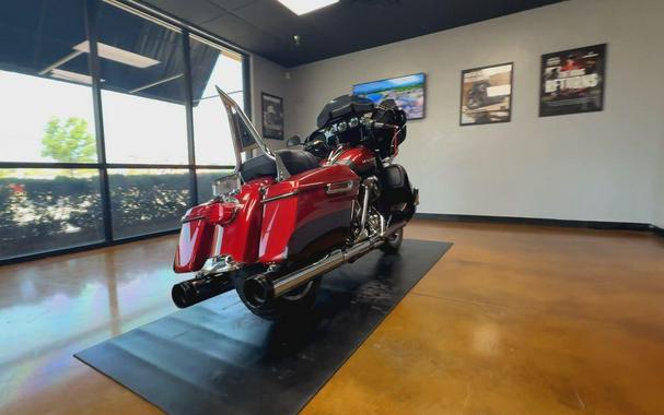 2019 Harley-Davidson® Ultra Limited WKDRED/TWTDCHRY W/PINSTRIPE
