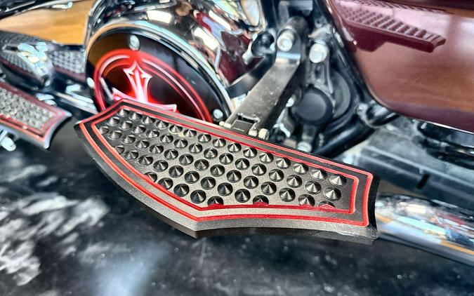 2019 Harley-Davidson® Ultra Limited WKDRED/TWTDCHRY W/PINSTRIPE