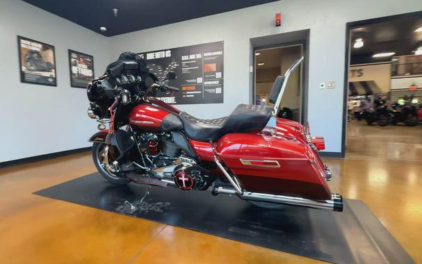 2019 Harley-Davidson® Ultra Limited WKDRED/TWTDCHRY W/PINSTRIPE