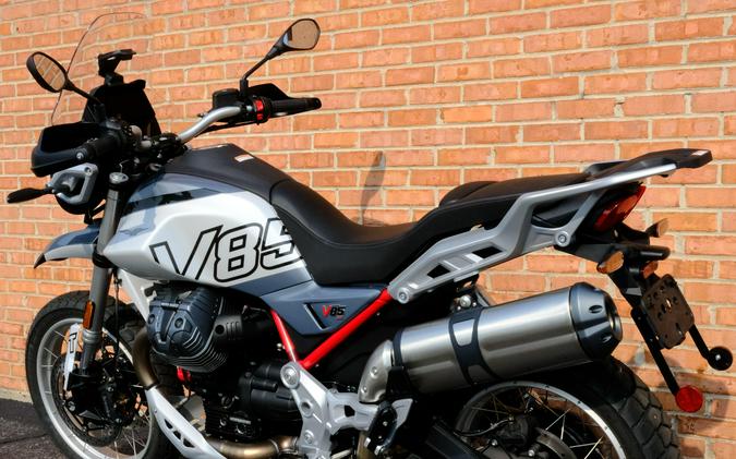 2025 Moto Guzzi V85 TT