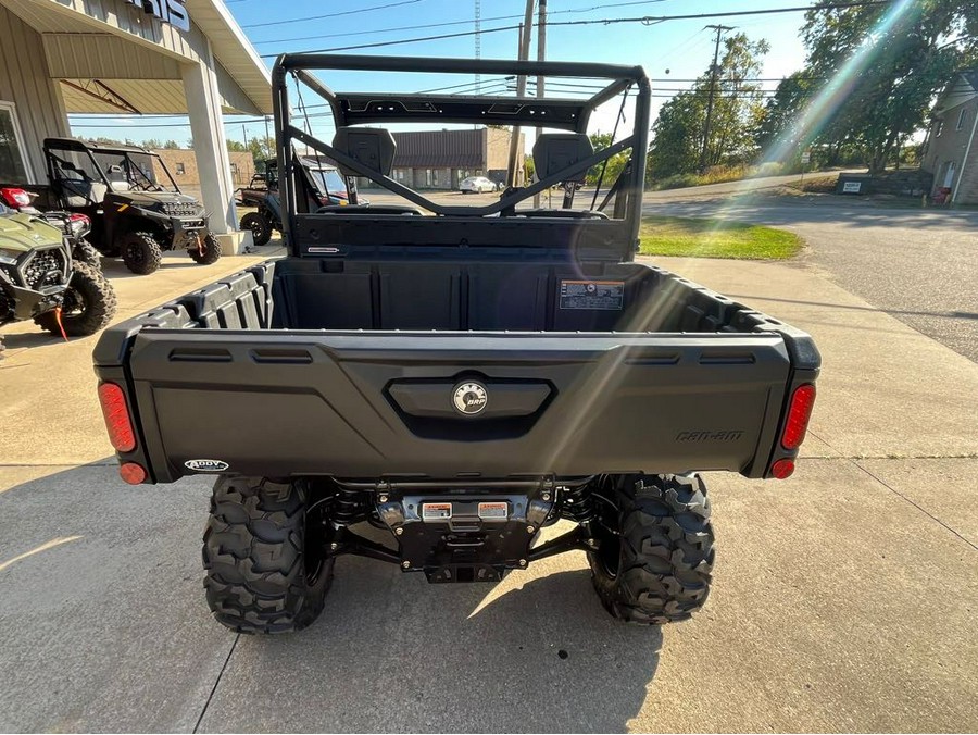 2025 Can-Am Defender HD9 Compass Green