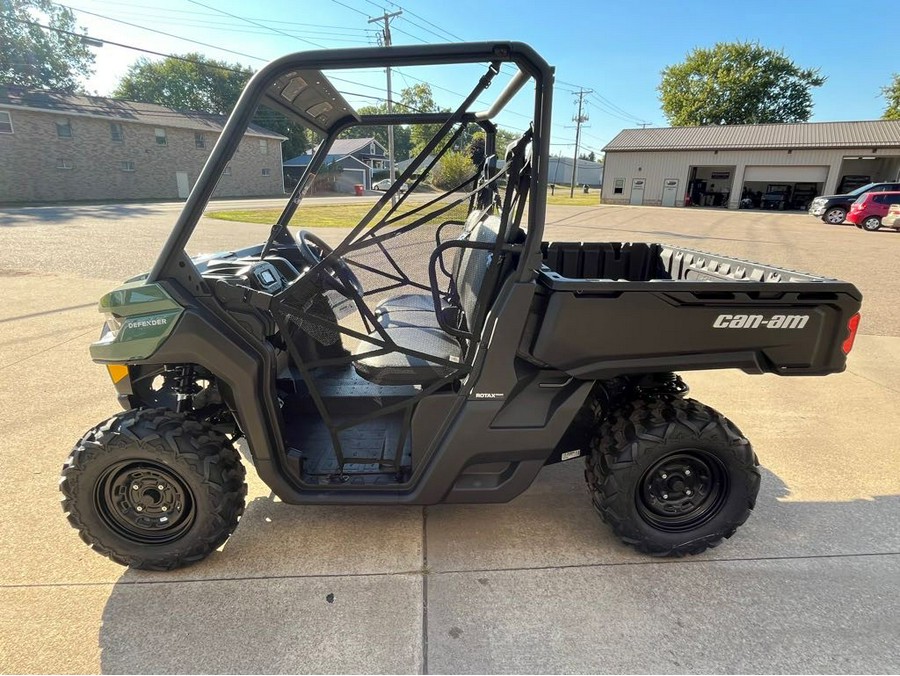 2025 Can-Am Defender HD9 Compass Green