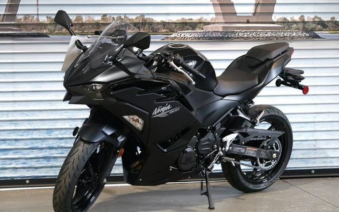 2026 Kawasaki Ninja 500 ABS Metallic Flat Spark Black